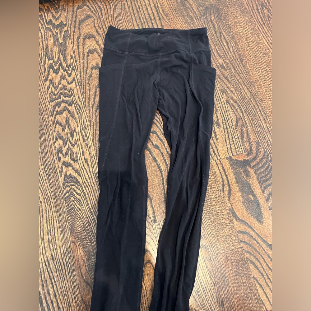 Girls Athleta leggings medium/8-10